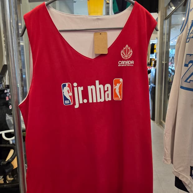 Jr. NBA Canada 리버시블 연습용 저지 (상태 좋음)