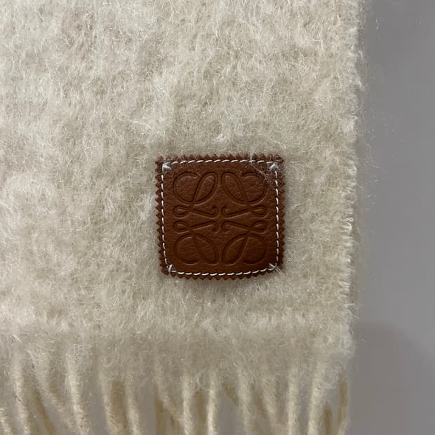 로에베 모헤어 머플러