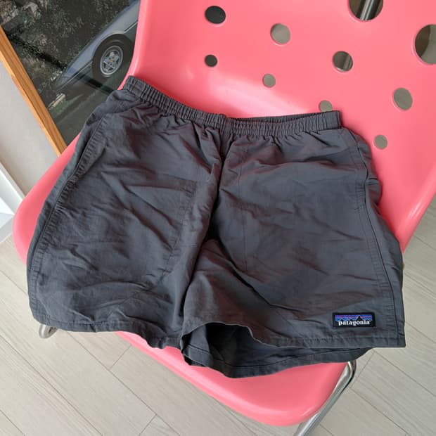 Patagonia 파타고니아 배기스 5인치 쇼츠 S (그레이)