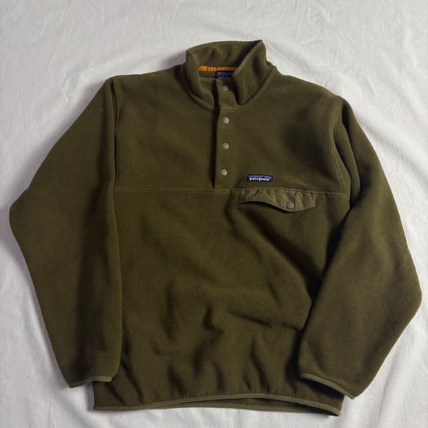 Patagonia 파타고니아 신칠라 스냅 티 올리브 플리스 S