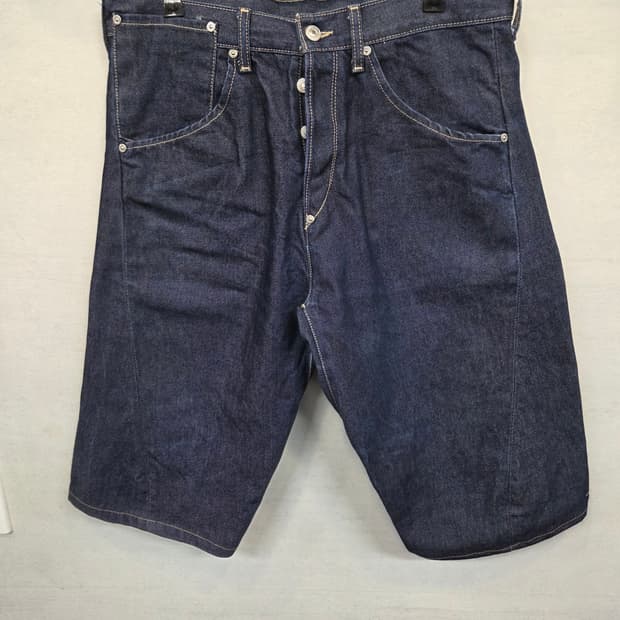 리바이스 커스텀 엔지니어드진 버뮤다 데님반바지 30