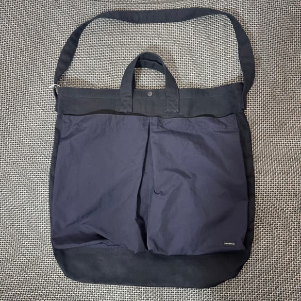 나나미카 숄더 백 블랙 ( OS/OLD-8257 )