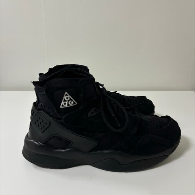 꼼데가르송옴므플러스 나이키 모와브