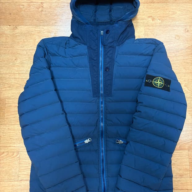 스톤아일랜드 경량패딩 