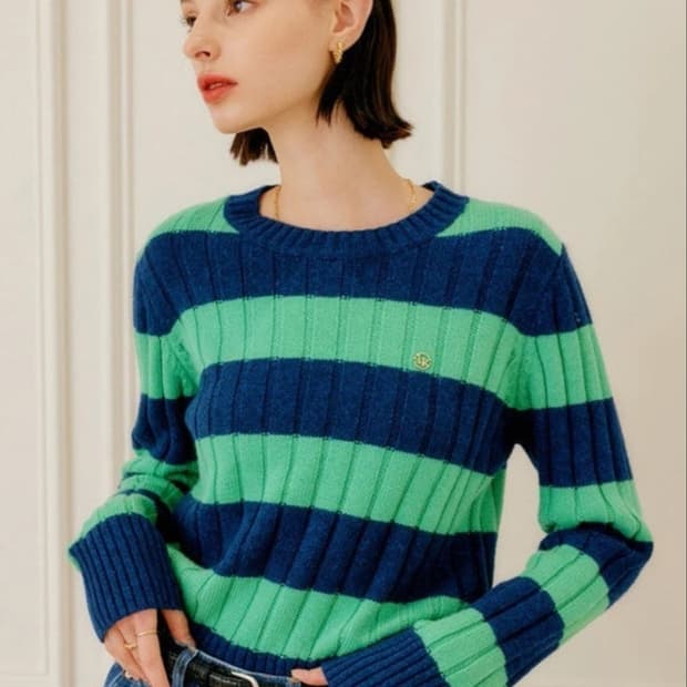 룩캐스트 클레오 스트라이프 니트 m사이즈