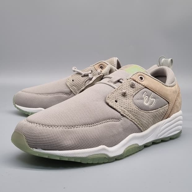 es 남성 스니커즈 270