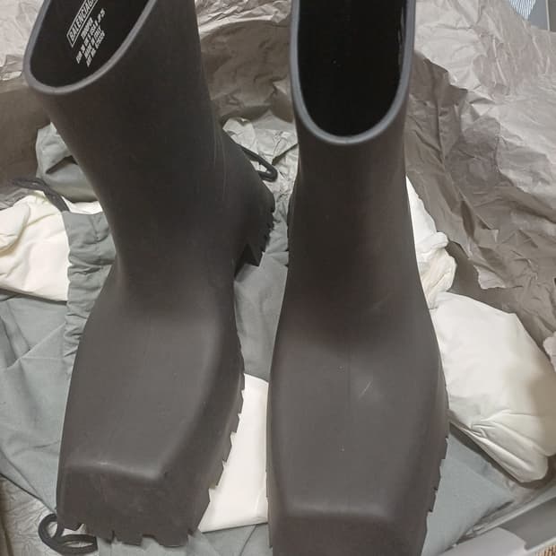 발렌시아가 트루퍼 38