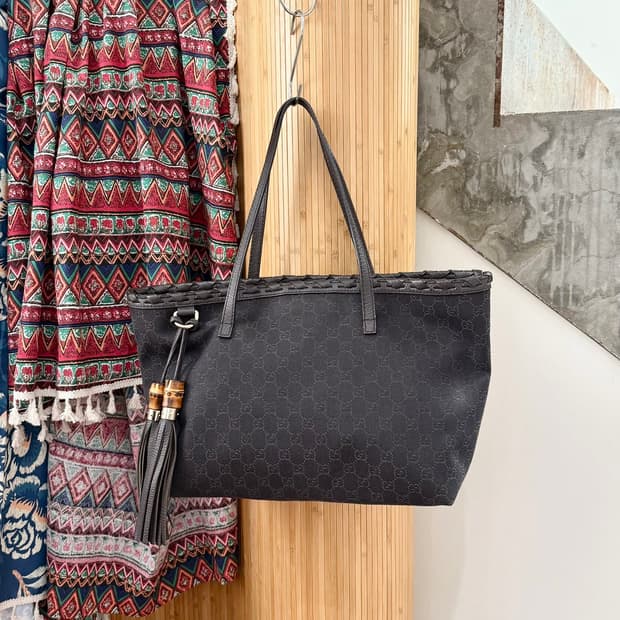 구찌 브라운 GG 모노그램 캔버스 숄더백