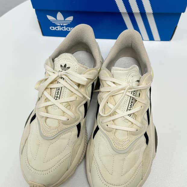 아디다스 오즈위고 아이보리 