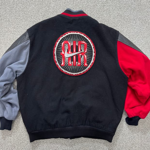 나이키 바시티 자켓 