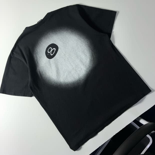 Stussy  스투시 8ball 페이드 블랙 반팔 티셔츠 