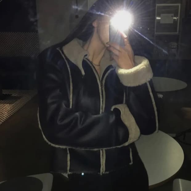 이네기 tussy leather mustang 레더 무스탕 블랙