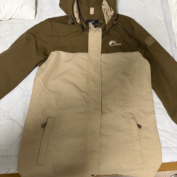 네파 바람막이 패딩