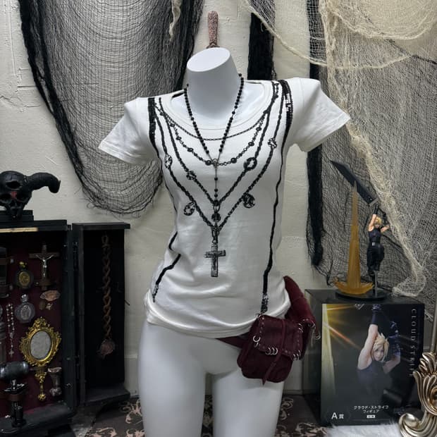 Unknown 00s rosario printing bizz top