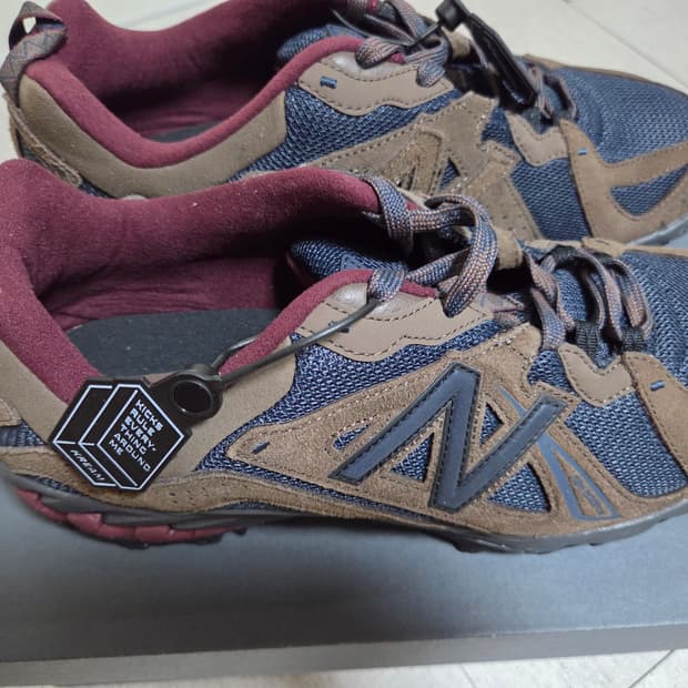 뉴발란스 ML610T 다크 머쉬룸  270