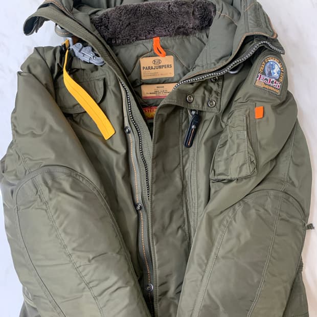 파라점퍼스 라이트핸드 마스터 피스 M사이즈 패딩