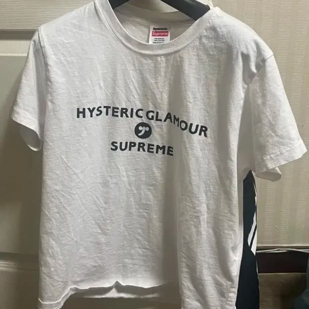 히스테릭 글래머 x 슈프림 반팔
