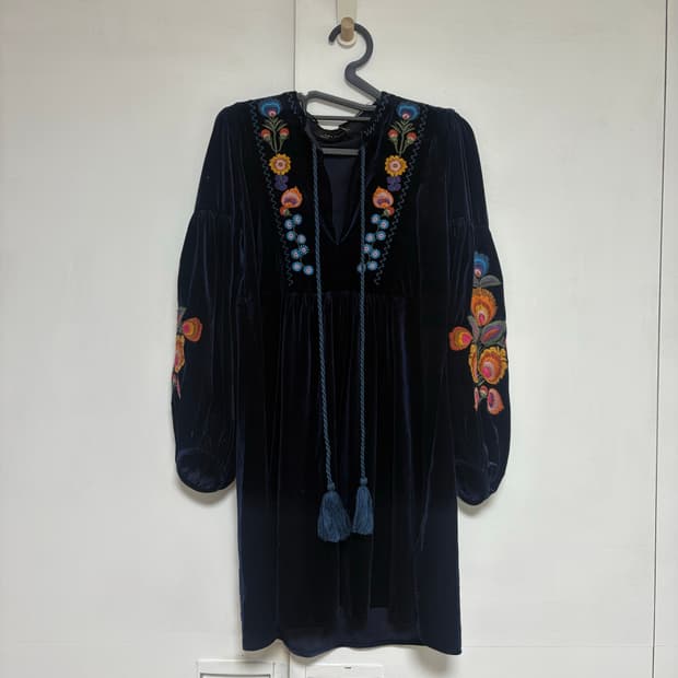 ZARA 빈티지 플라워 자수 벨벳 원피스 수