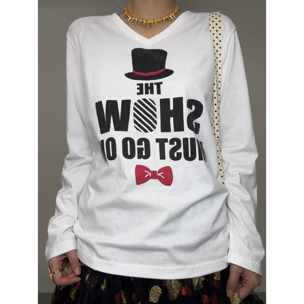빈티지 키치 화이트 롱슬리브