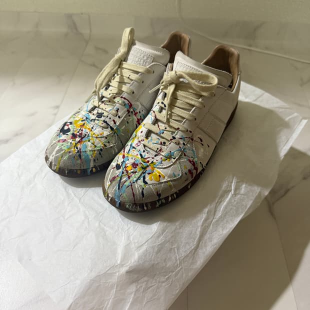 메종 마르지엘라 독일군 페인팅 스니커즈