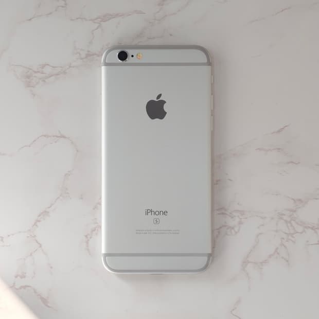 아이폰 6s 64gb 실버 배터리100% 카메라무음