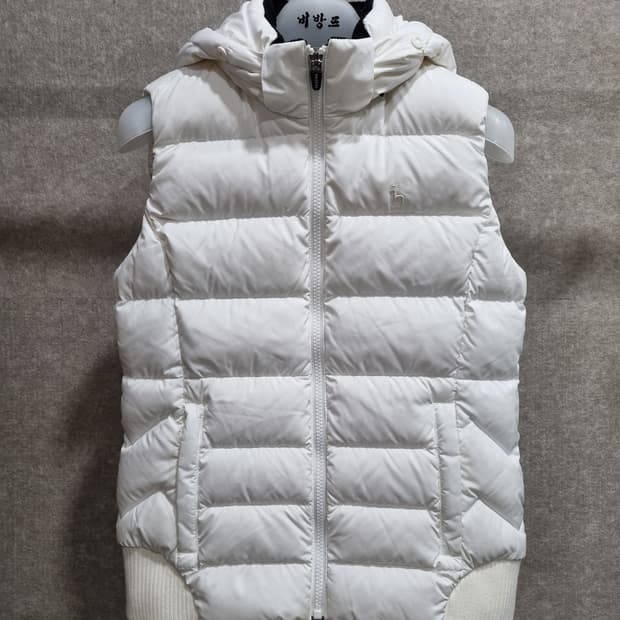 여성 85 헤지스 골프웨어 거위털 후드 패딩 조끼 베스트