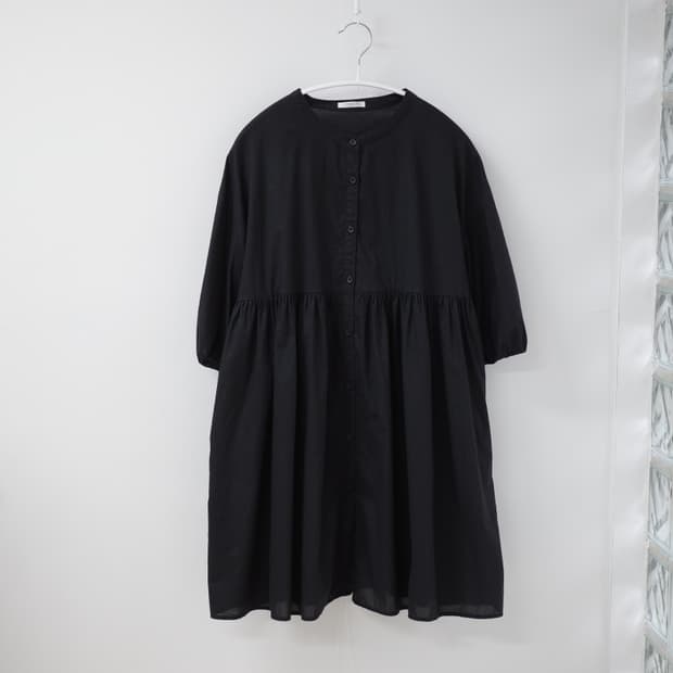 Black standard blouse