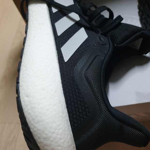Adidas boost jet 275