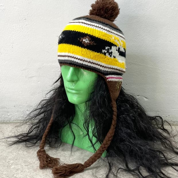 Multi cutie knit earflap 