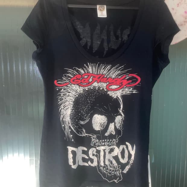 에드하디 크리스찬 오디져 디스토리 T