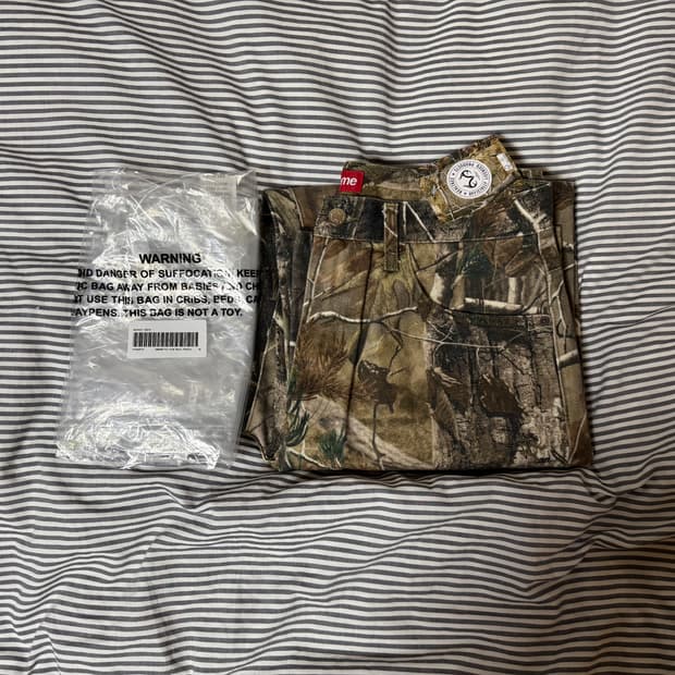 슈프림 배기 진 리얼트리 AP 카모