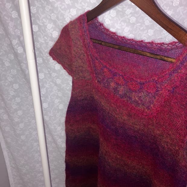 💌 Pink mohair knit .