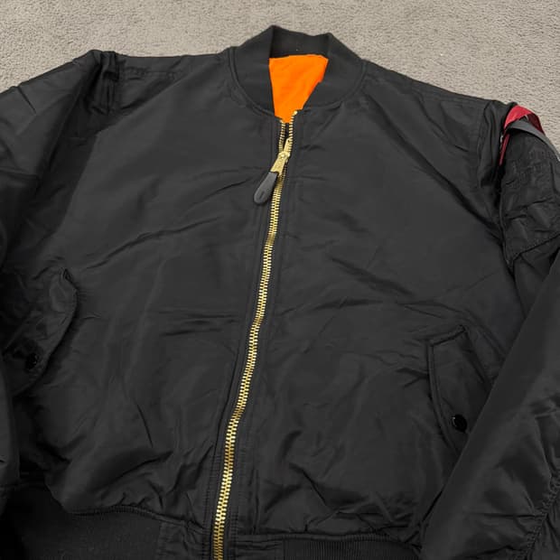 [ 정품/L ] 알파인더스트리 플라이트 ma-1 리버시블 항공점퍼