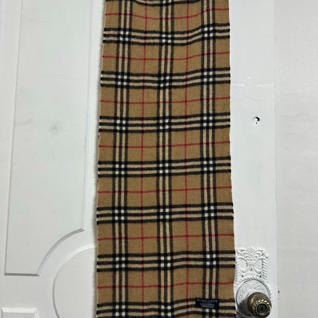 버버리 램스울 체크 머플러