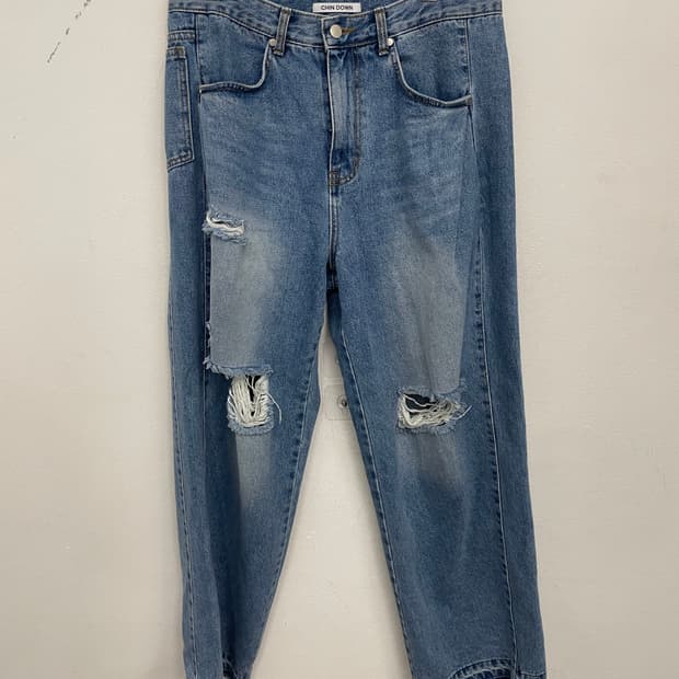 친다운 데님이에요