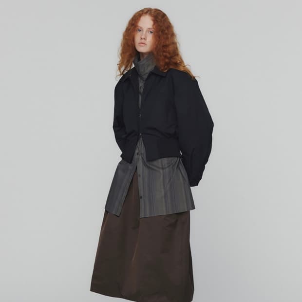 아모멘토 우먼 나일론 패디드 크롭 점퍼