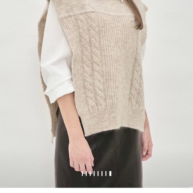 (새상품) 마인 케이블 니트 베스트