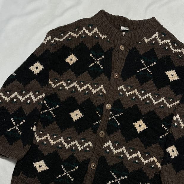 빈티지 노르딕 패턴 브라운 가디건