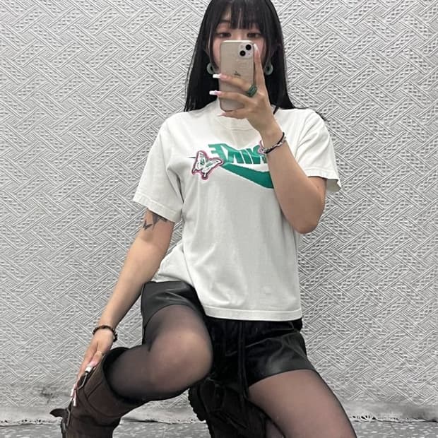 나이키 레트로 Y2K 00's 키치 나비 프린팅 반팔티 S C13783