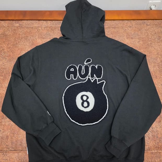 팀코믹스 8볼 후드집업