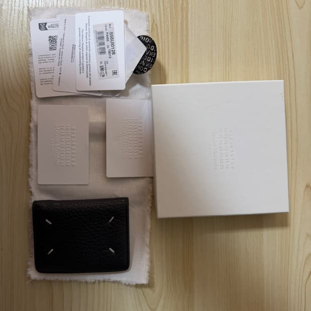 메종마르지엘라 키링 지갑 블랙