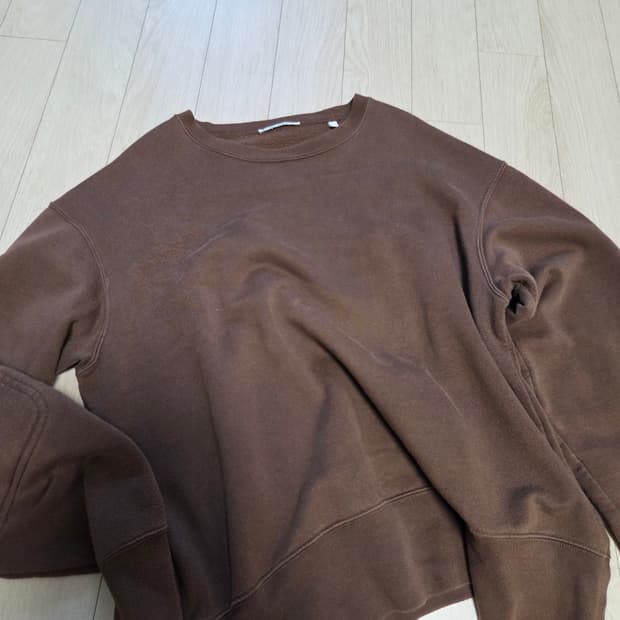 아워레가시 패치 스웻셔츠