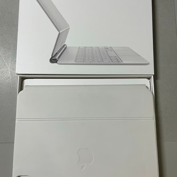 애플 아이패드 매직키보드 11 화이트