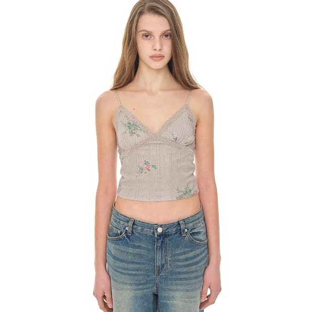 투머치택스 FLORAL LACE RIBBED CAMI TOP 