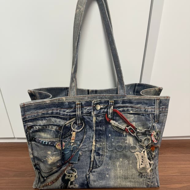 아크네스튜디오 트롱프뢰유 데님 토트백