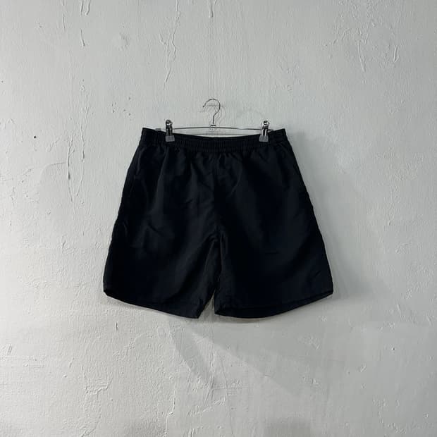 유니클로 폴리 반바지 M