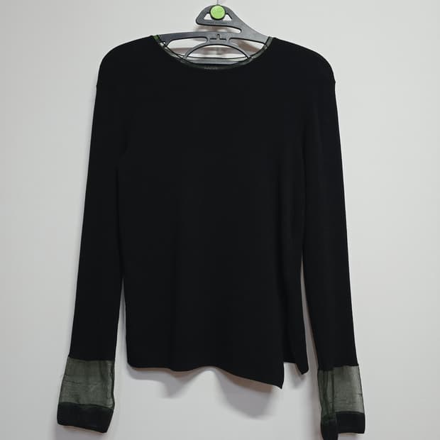 타임 블랙 시스루 소매 니트 긴팔티 롱스커트