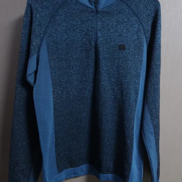 코오롱스포츠 반집업 티, M