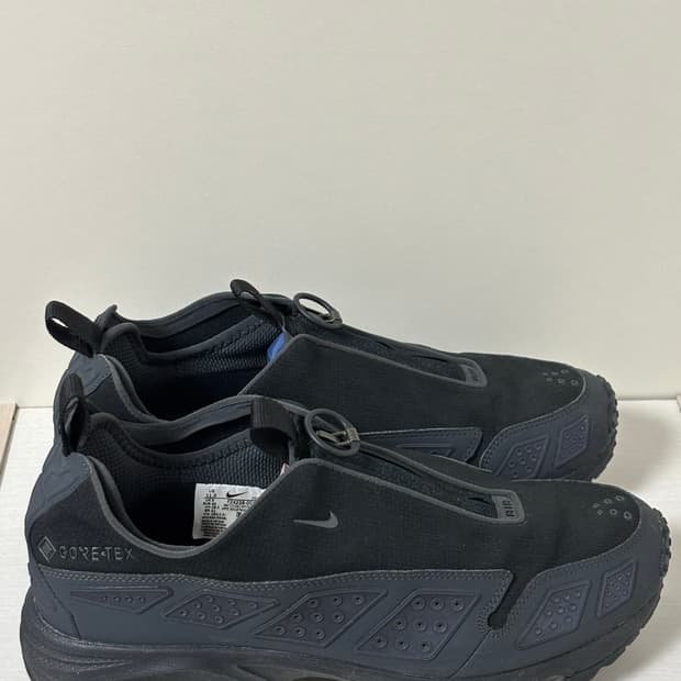 [285] 나이키 에어맥스 SNDR 고어텍스 블랙 앤 다크 스모크 그레이