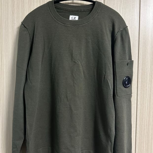 CP컴퍼니 카키 렌즈 니트 (48)